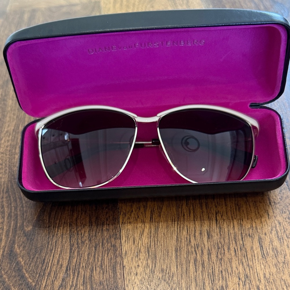 Diane Von Furstenberg sunglasses